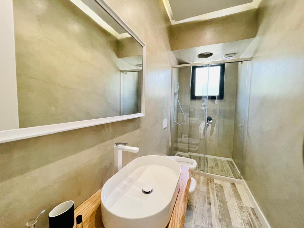 Adriatik Hotel Vlorë Екстериор снимка