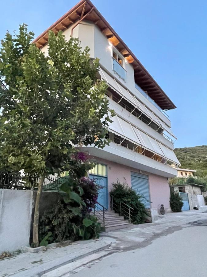 Adriatik Hotel Vlorë Екстериор снимка